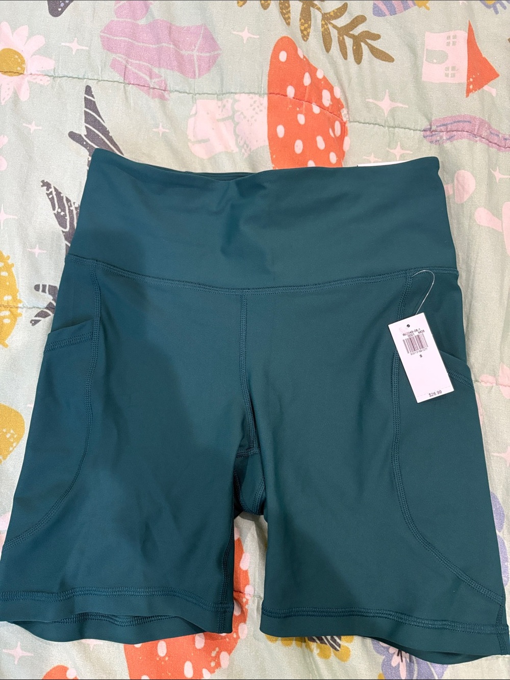 NWT Old Navy shorts with pockets